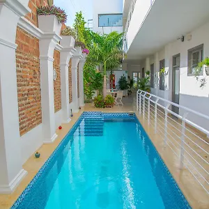 4* Aparthotel El Cactus Luxury In Historic Center